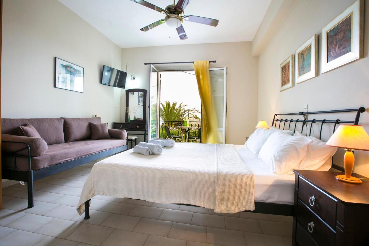 Irena Studios & Apartments سفوروناتا المظهر الخارجي الصورة
