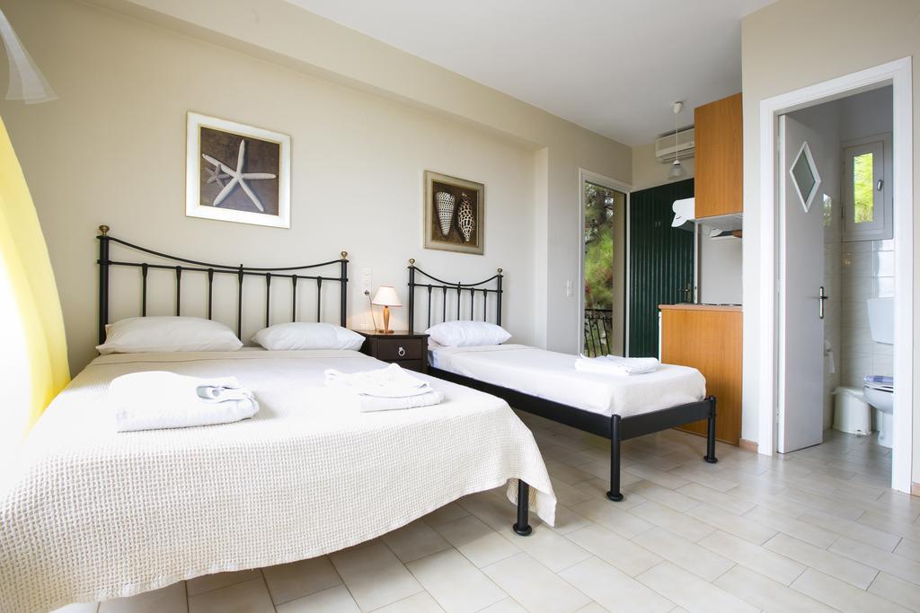 Irena Studios & Apartments سفوروناتا المظهر الخارجي الصورة