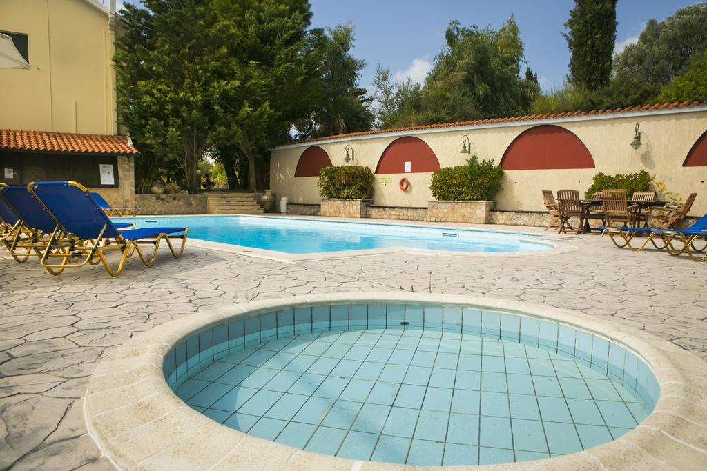 Irena Studios & Apartments سفوروناتا المظهر الخارجي الصورة